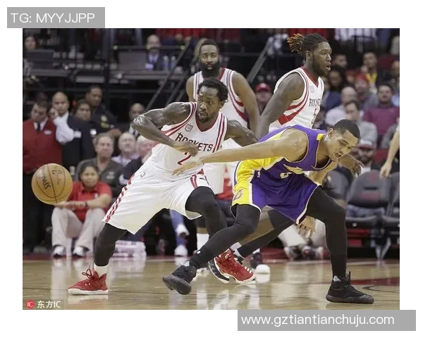 1月19日湖人与火箭的精彩对决直播全程回顾与分析 1月19日湖人与火箭的精彩对决直播全程回顾与分析