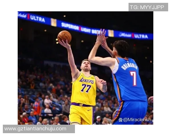 2016年11月23日湖人与雷霆的激烈对决回顾与精彩瞬间分析