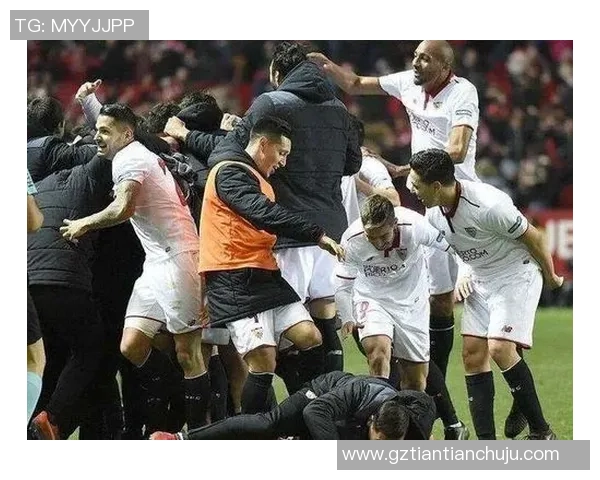 塞维利亚德比前两边极点球迷发生冲突,迸发打斗并抛掷烟火 塞维利亚德比前两边极点球迷发生冲突,迸发打斗并抛掷烟火